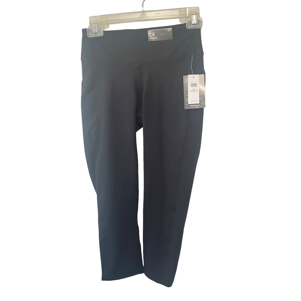 NWT Gapfit capri black Sz XS